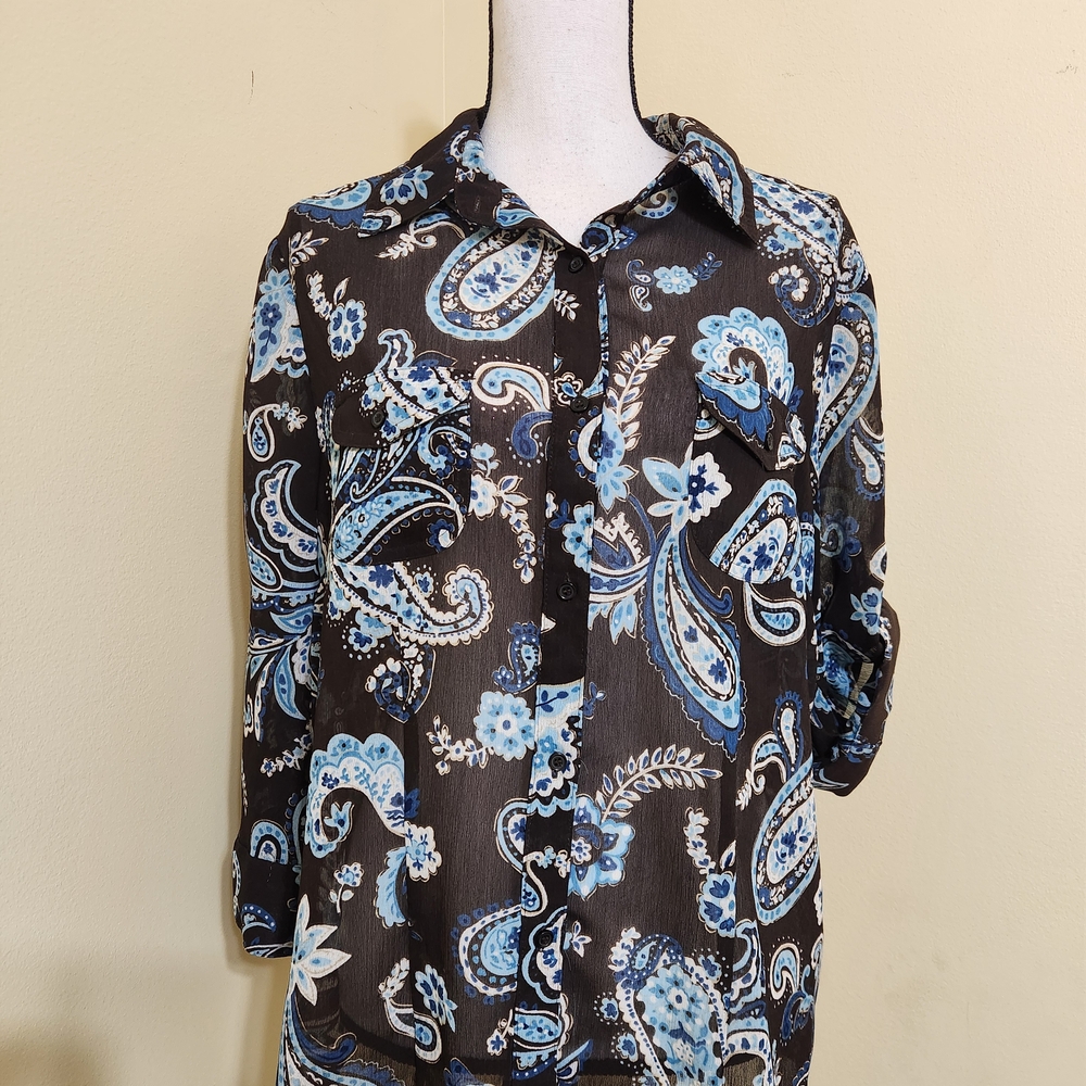 Croft & Barrow Black and Blue Casual Button Down Shirt